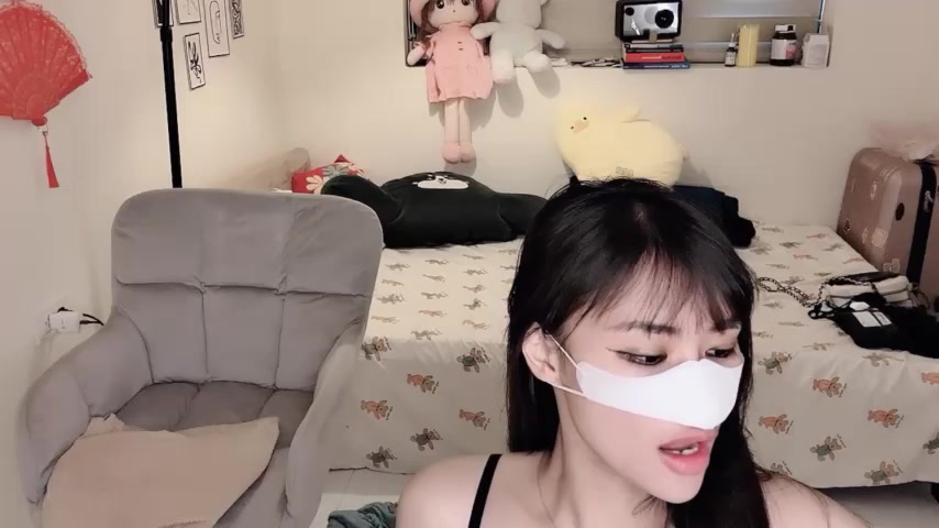 MaiLiiil live screenshot 2025-10-06 07:10:41