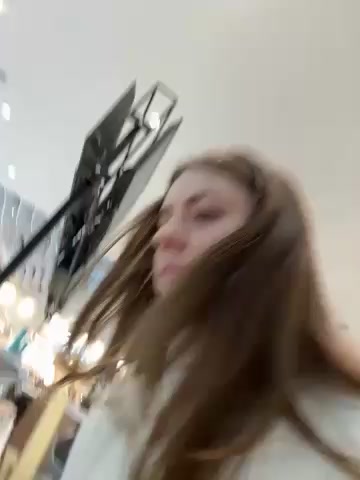 MariiD live screenshot 2025-10-24 09:20:34