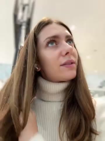 MariiD live screenshot 2025-10-24 09:37:17