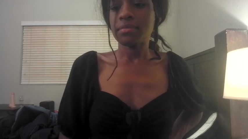 Marlowlovee live screenshot 2025-09-23 02:12:53