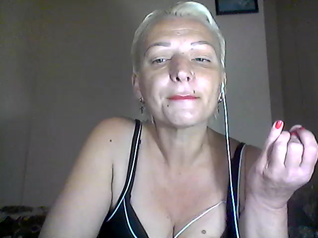 MaryJane441 live screenshot 2025-09-30 07:40:36