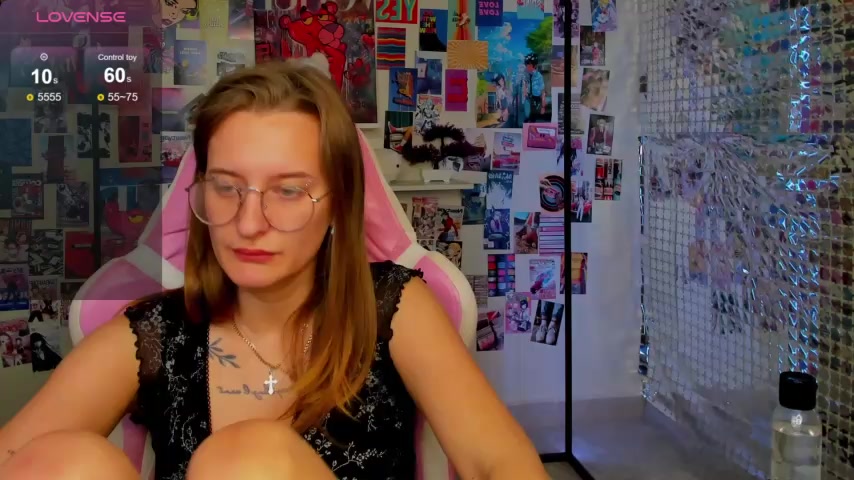 Maryyy_May live screenshot 2025-09-29 19:25:25