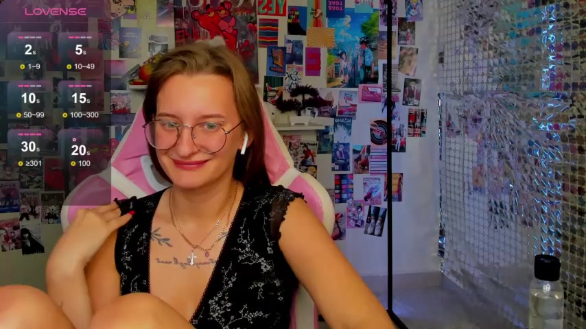 Maryyy_May live screenshot 2025-09-29 19:26:22