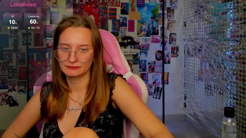 Maryyy_May live screenshot 2025-09-29 19:32:17