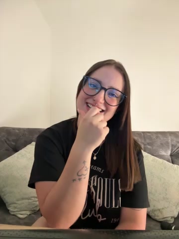 Megan_lu2 live screenshot 2025-09-21 04:56:58