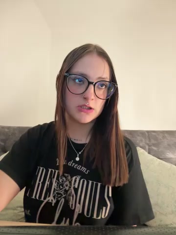 Megan_lu2 live screenshot 2025-09-21 04:57:59