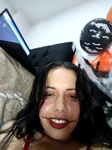 MiaForever1 live screenshot 2025-10-31 23:03:02