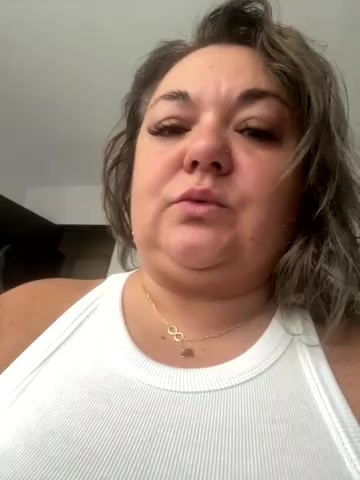 MikyVesela live screenshot 2025-10-15 07:46:06