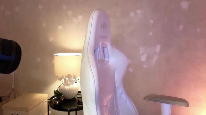 MilaFleur live screenshot 2025-09-29 16:51:54