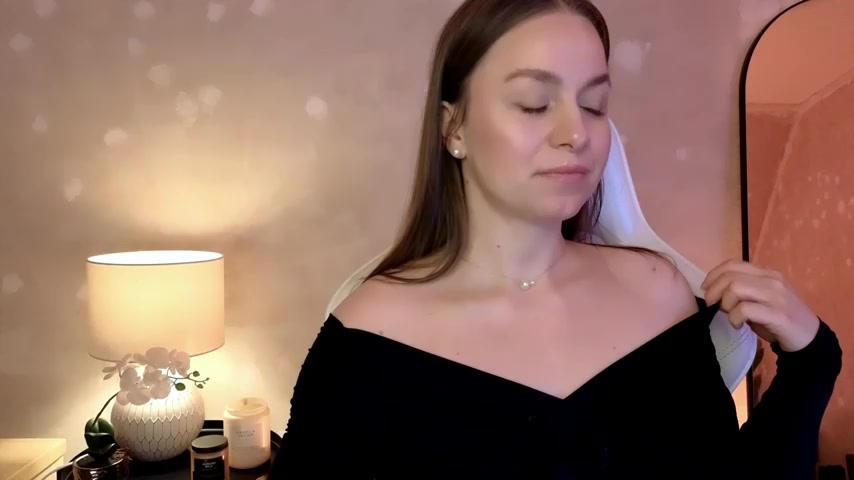 MilaFleur live screenshot 2025-10-04 15:17:13