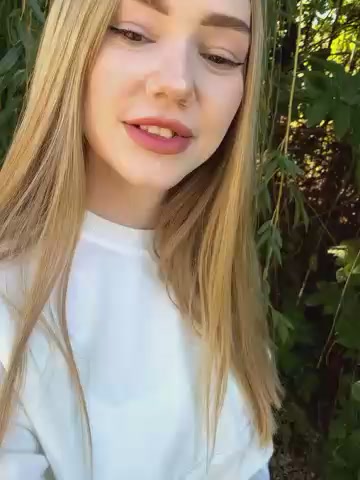 MilaMoone latest screenshot