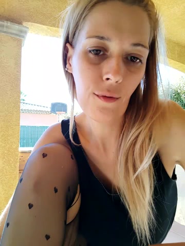 Mila_Luciphya live screenshot 2025-10-06 12:38:48