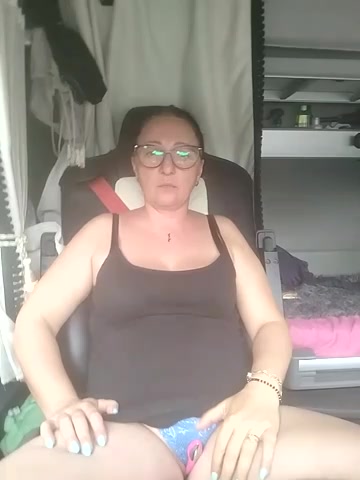 Milfa_nimfomana live screenshot 2025-09-30 08:31:25