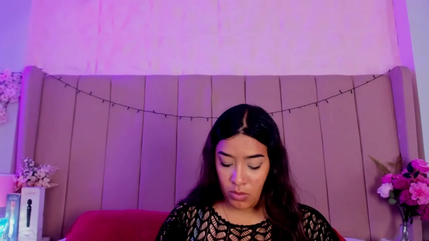 MollyBigBoobs12 live screenshot 2025-09-30 01:00:55