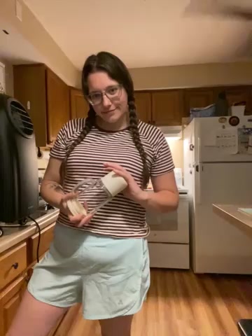 Mommasaurrex live screenshot 2025-10-08 03:41:59