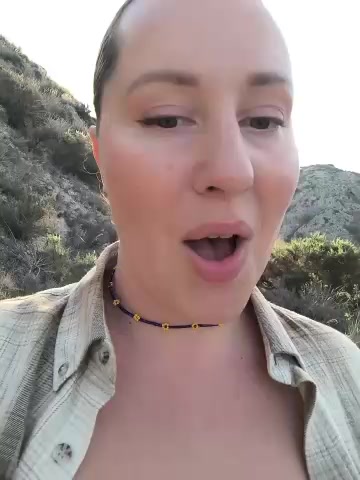 Mona_Plus live screenshot 2025-10-25 07:33:28