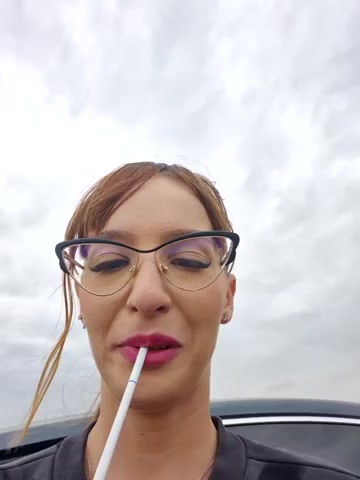 MoonedByEva live screenshot 2025-09-25 11:43:09