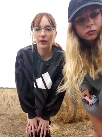 MoonedByEva live screenshot 2025-09-25 11:52:10