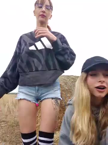 MoonedByEva live screenshot 2025-09-25 11:53:10