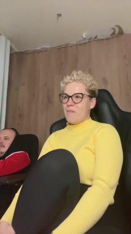 MrMrsRight live screenshot 2025-09-30 08:30:23