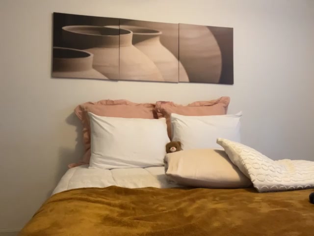 NadiaBanks live screenshot 2025-09-28 22:39:40