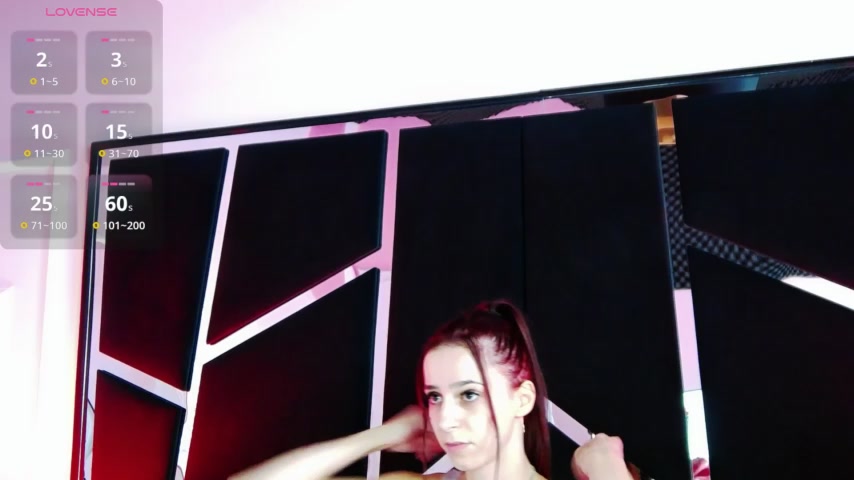 Nicolle_Nixx live screenshot 2025-10-15 07:56:13