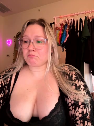 PiggyRose live screenshot 2025-09-28 22:36:39