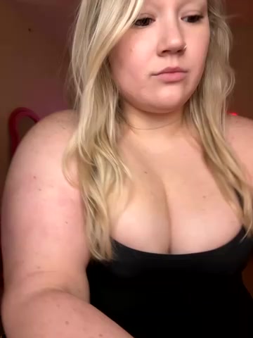 PiggyRose live screenshot 2025-12-07 01:30:43