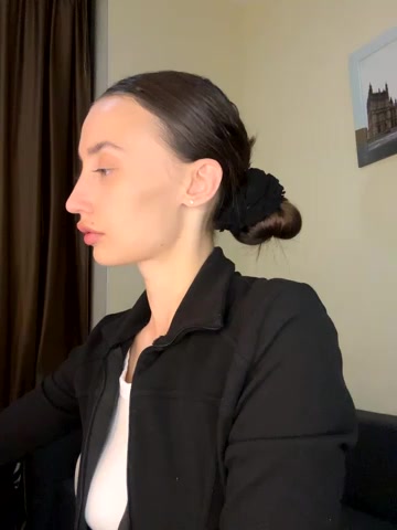 Polli_Kiss live screenshot 2025-09-28 22:32:20