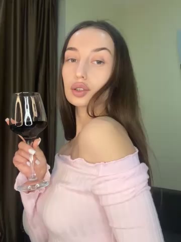 Polli_Kiss live screenshot 2025-09-30 15:47:39