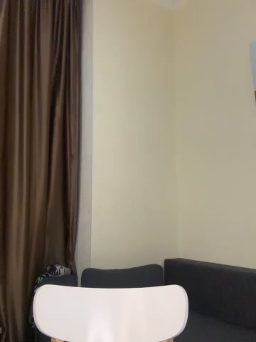 Polli_Kiss live screenshot 2025-09-30 15:50:42