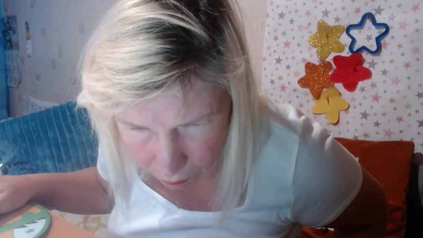 QueenLana live screenshot 2025-09-21 15:11:49