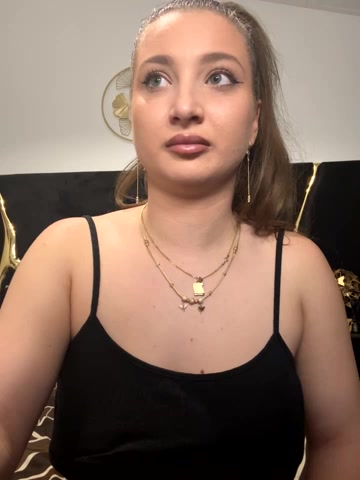 RebekaRose live screenshot 2025-10-15 03:57:36