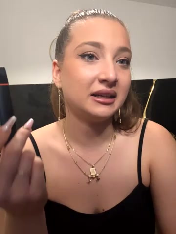 RebekaRose live screenshot 2025-10-15 04:02:36