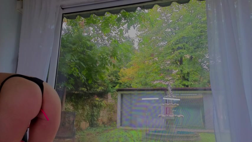 Reina_Cummings live screenshot 2025-10-06 07:11:05