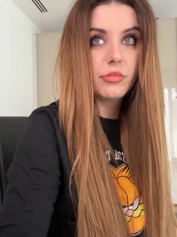 RoxxyDallas live screenshot 2025-12-07 06:51:09