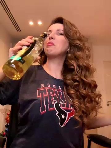 RoxxyDallas live screenshot 2025-12-14 02:17:39