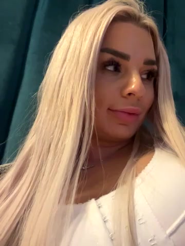 Russian_Ava live screenshot 2025-09-29 20:33:42