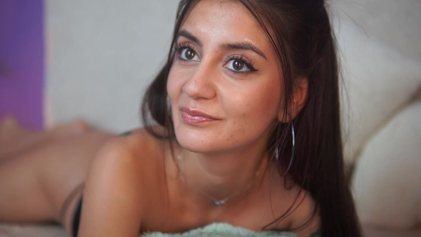 SabrinaHope live screenshot 2025-10-17 03:23:39