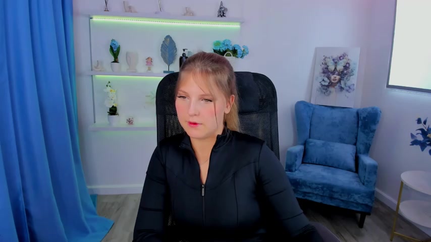 SaraMayki live screenshot 2025-09-29 19:29:26