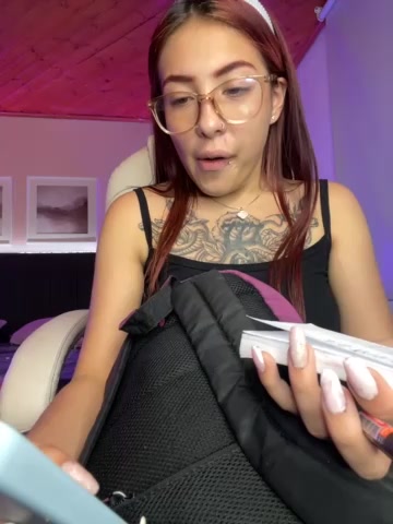 Sara_pink18 live screenshot 2025-10-06 07:08:56