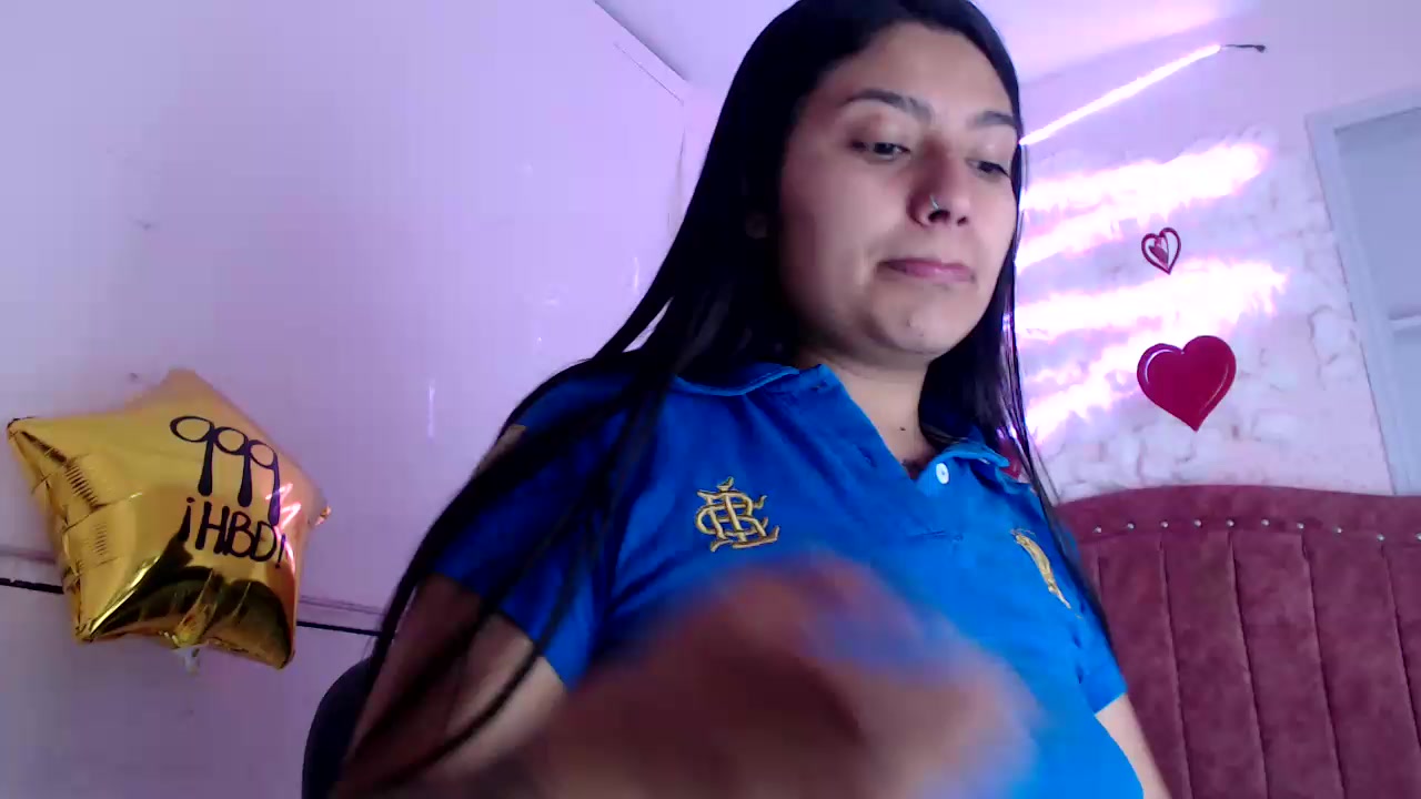 SarahStones live screenshot 2025-08-24 07:42:18