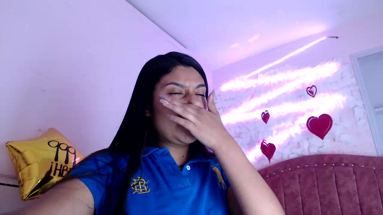 SarahStones live screenshot 2025-08-24 07:43:16