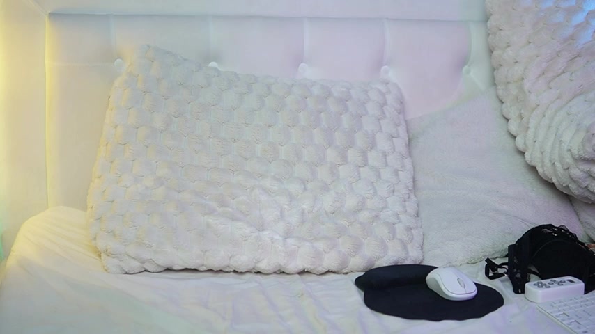 SaraiAngel live screenshot 2025-10-15 04:41:36