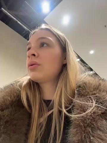 SashaCatt live screenshot 2025-11-24 14:21:54