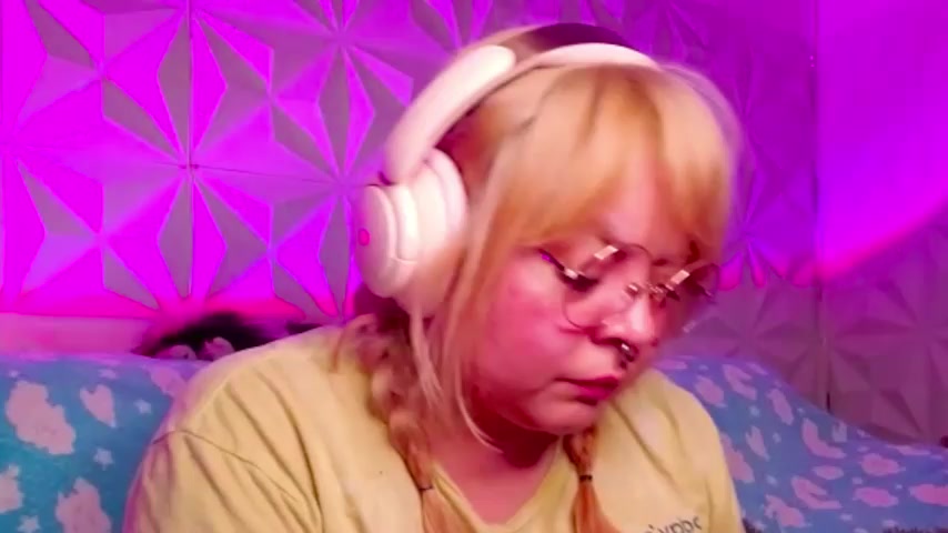 Satyn_doll live screenshot 2025-10-08 03:42:04