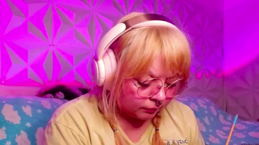 Satyn_doll live screenshot 2025-10-08 03:43:57