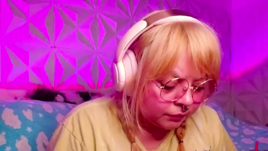 Satyn_doll live screenshot 2025-10-08 03:47:59