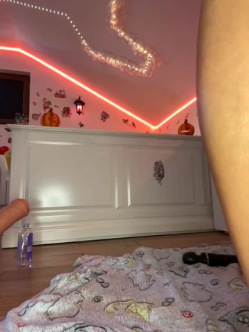 SelenaBee latest screenshot