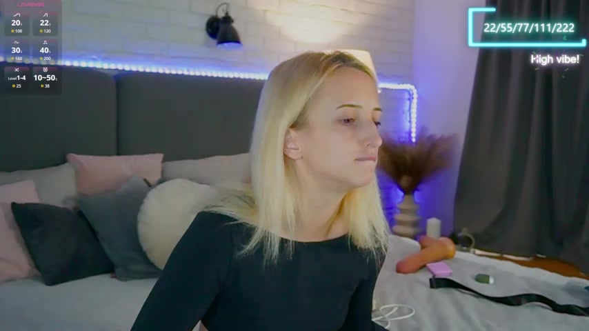 Selena_Lily live screenshot 2025-09-29 06:12:16